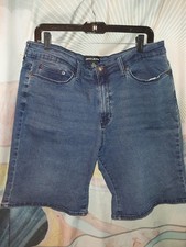 DKNY Dark Wash Denim Shorts Mid Rise 14