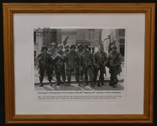 Photo Easy Co. 506th Regt. 101st Airborne "Band of Brothers" Forrest Guth Signed