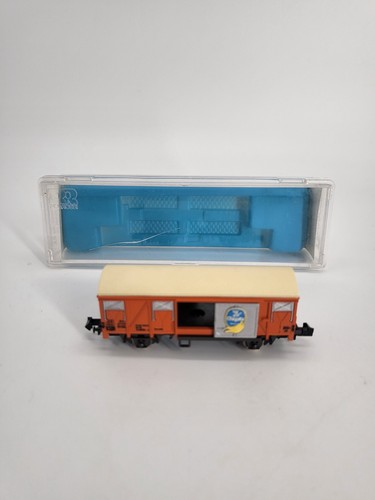 Atlas Spur N 9308 Gedeckter Güterwagen Chiquita in OVP | Zustand: Gebraucht