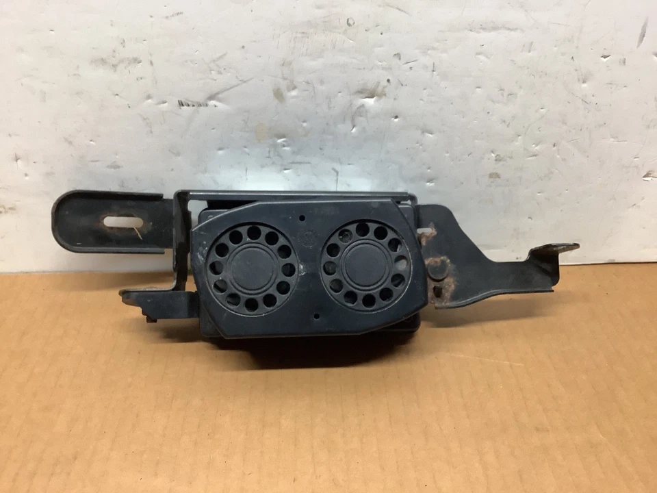 1998-2003 Saab 900 9-3 9-5 SECURITY ALARM 5264809 used oem - Image 4 of 4