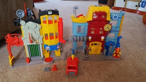imaginext rescue center