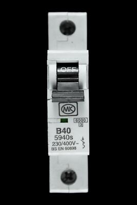 MK 40 AMP CURVE B 6kA MCB SCHUTZSCHALTER SENTRY 5940s
