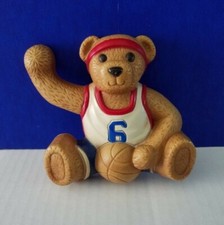 HOME INTERIORS DECORATIVE 4" x 4.5" WALL HANGING 6 BASKET BALL TEDDY BEAR 7665