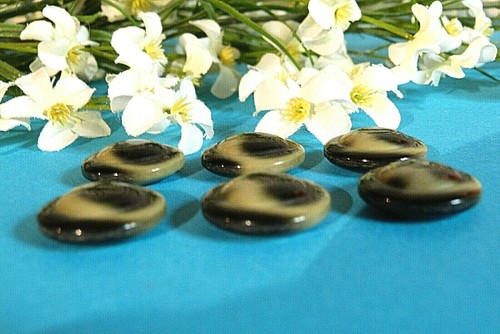 174C/ Superb High Fashion Buttons "Mist" Set of 6 Vintage Buttons - Picture 2 of 4