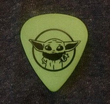 BABY YODA Guitar Pick THE MANDALORIAN Star Wars VERY NICE Great Gift  Grogu 