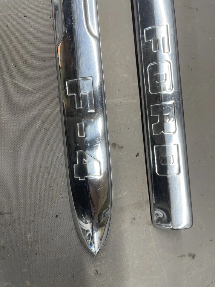 Ford Truck F4 1951 1952 capó lateral molduras emblemas F-4 1950 1949 Foto 2 de 4