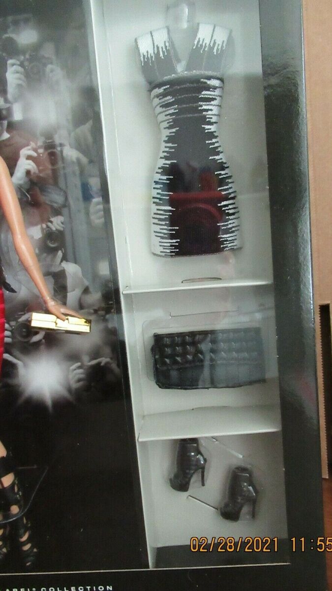 BARBIE ..HERVE LEGER BARBIE DOLL..9,200 WORLDWIDE BARBIE ..HERVE LEGER BARBIE DOLL..9,200 WORLDWIDE