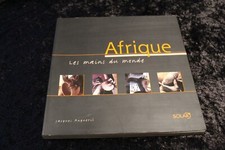 Afrique Les mains du monde par