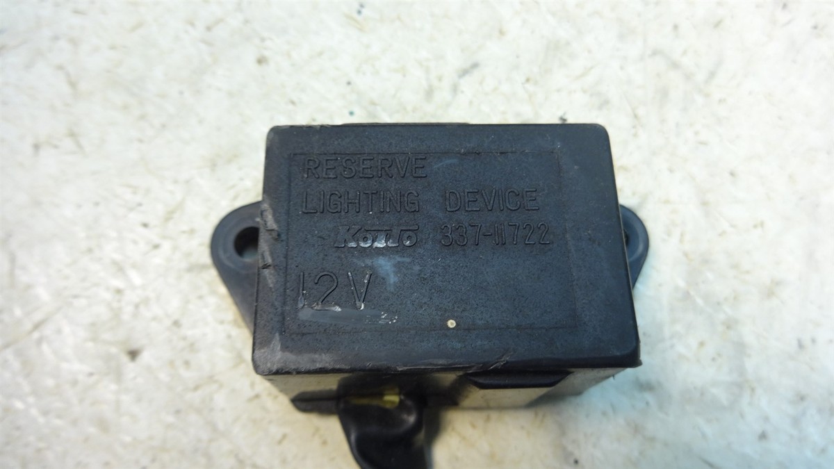 1987 Kawasaki ZX750-F Ninja ZX 750 K519. reserve lighting device