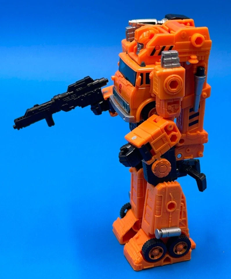 Transformers Earthrise War for Cybertron Voyager Class Grapple Figure - Image 4 of 4