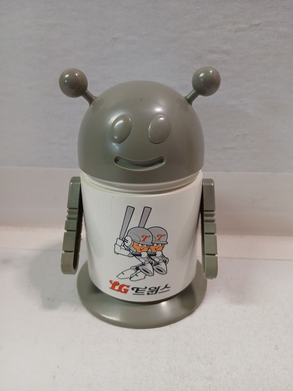 LG Twins Robot Bank Seoul Korea Baseball Promo Lucky Venus