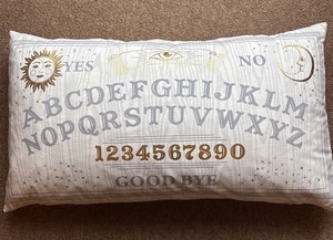 Coussin Lumineux Halloween Cynthia Rowley - Sorcières Volantes - Argent Brillant