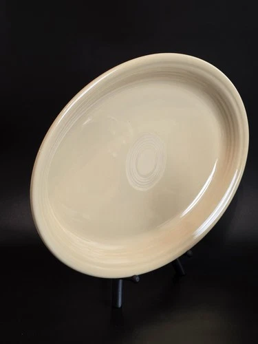 (530) XL Fiesta Turkey Platter 19 x 13.5 Inch in Ivory (2008) Homer Laughlin