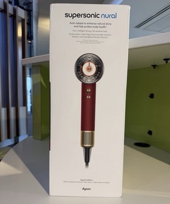Dyson Supersonic Nural Haartrockner - Special Edition Rot Samt & Gold Brandneu