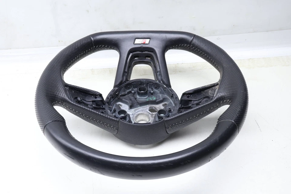 2017-2024 AUDI A4 — 3-спицевый спортивный руль (S) 8W0419091DH - Изображение 2 из 4