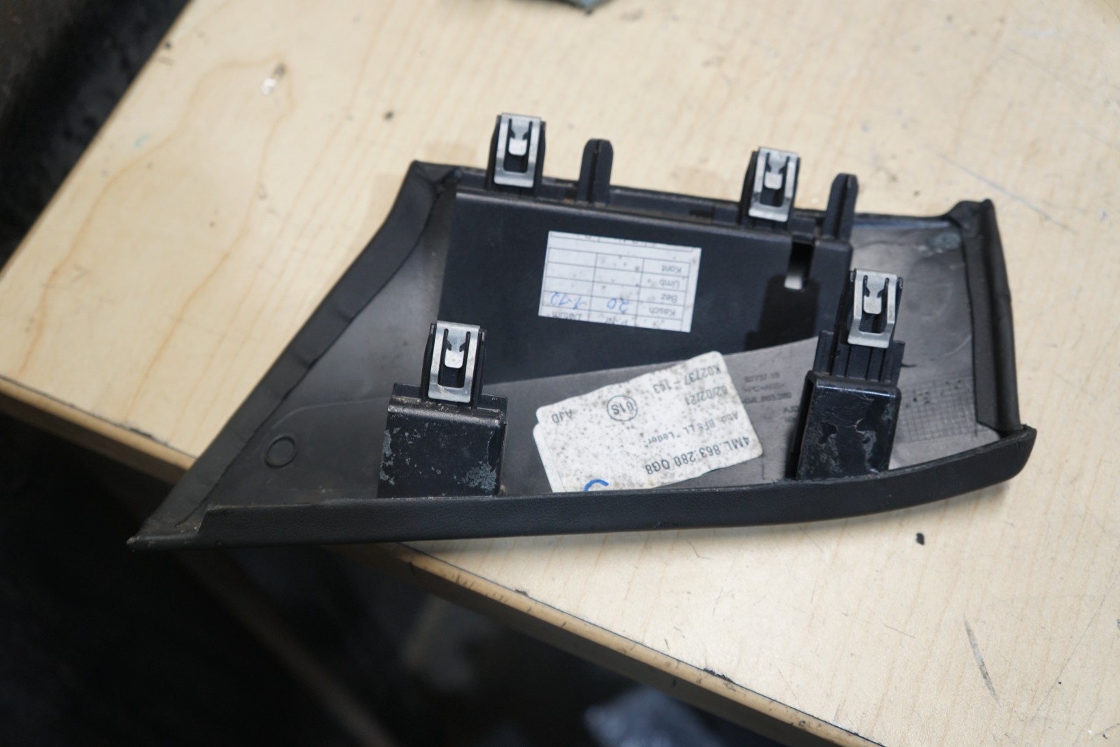 2019 - 2025 LAMBORGHINI URUS DASHBOARD LOWER RIGHT BLACK TRIM COVER PANEL OEM
