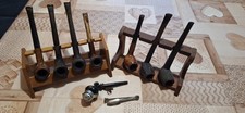 Sammlung von acht Tabakpfeifen mit St&auml;nder und Putzer