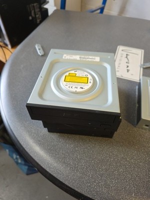 H.L Data Storage Super Multi DVD Rewriter GHA2N-- Gebraucht. 