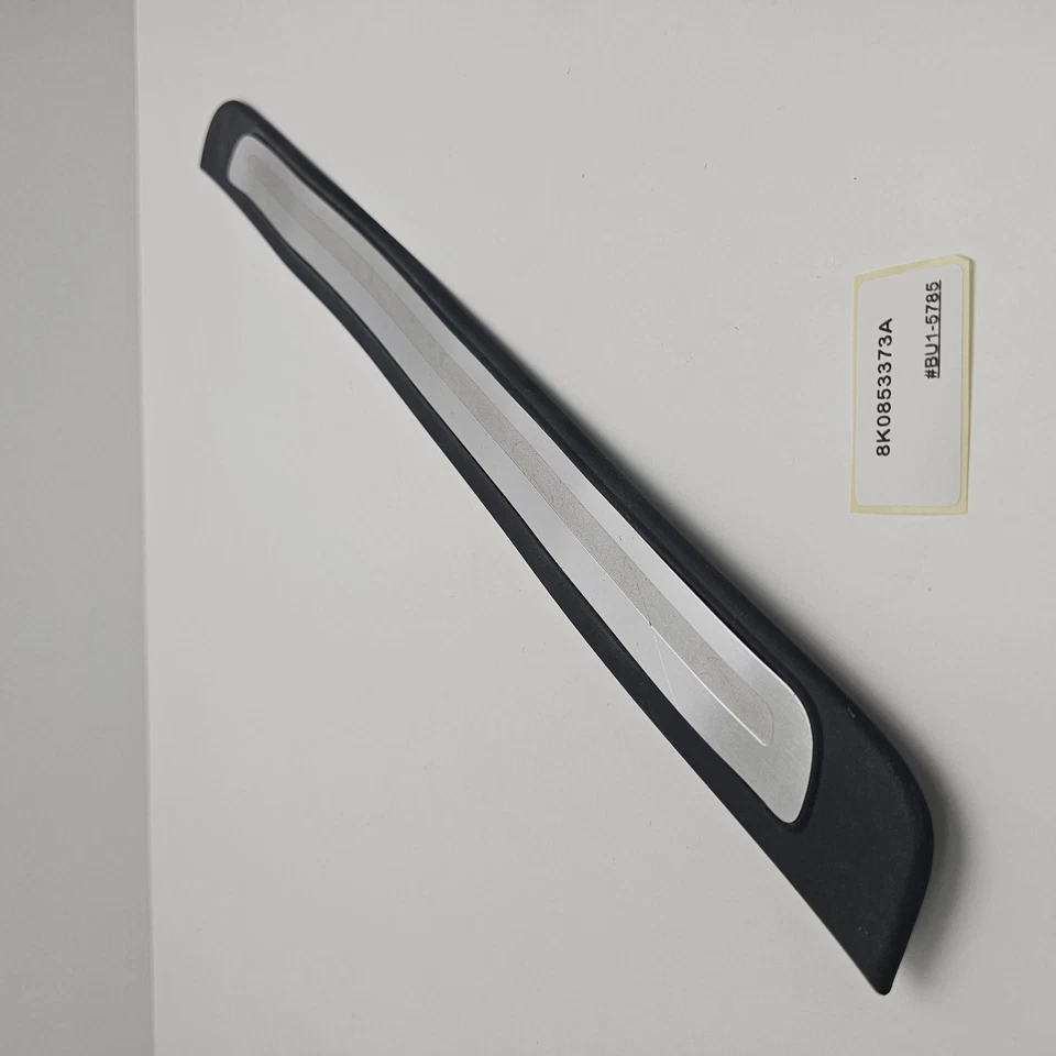 Placa de umbral de puerta delantera Audi S4 2010-2016 8K0853373A Foto 3 de 4
