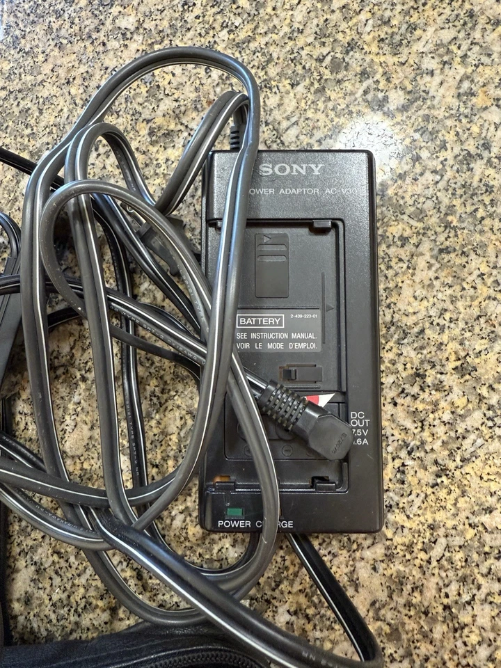 Sony GV-200 Video Portatile Wireless 8 Walkman Registratore Tv Si Accende - Immagine 3 di 4