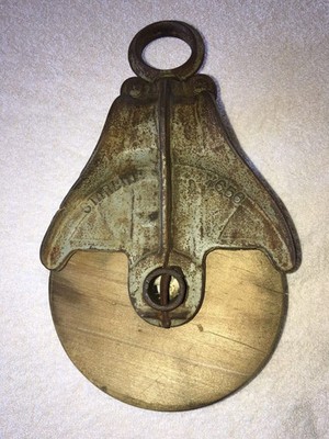 Vintage Starline X656 Barn Pulley, Antique Cast Iron Block Tackle Cabin Decor