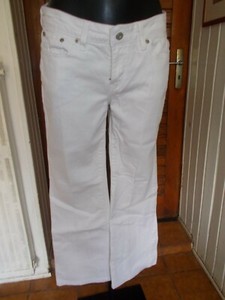 Levi's - 501 - Jean court - Blanc délavé | girlsonmyfeet.com