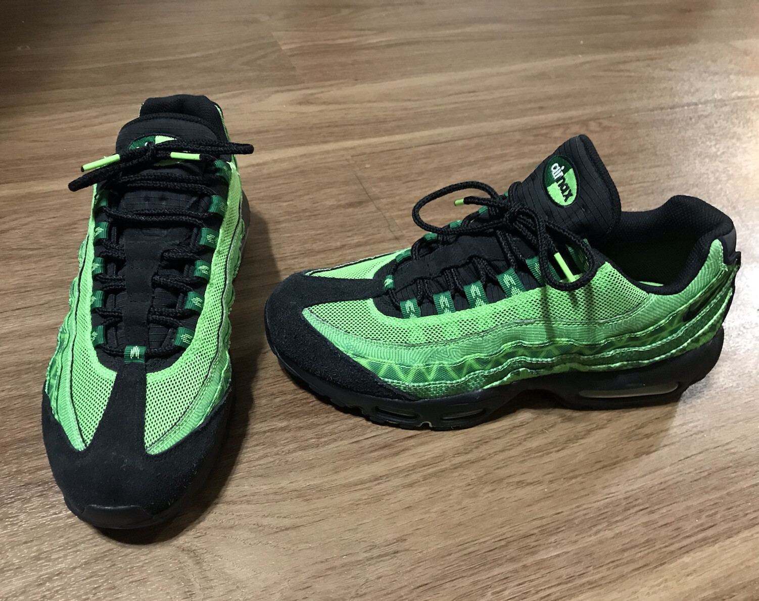 green black air max 95