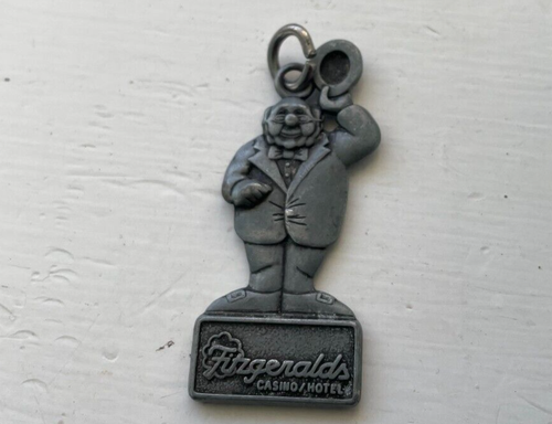 Vintage Pewter Frizgeralds Keychain Mr. Lucky Reno-Nv