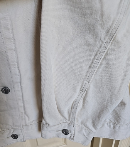 Levi's Women's BAGGY Trucker Jacket WHITE/OFF WHITE (Plus Size 1X) NWT MSRP $98 - Picture 10 of 12