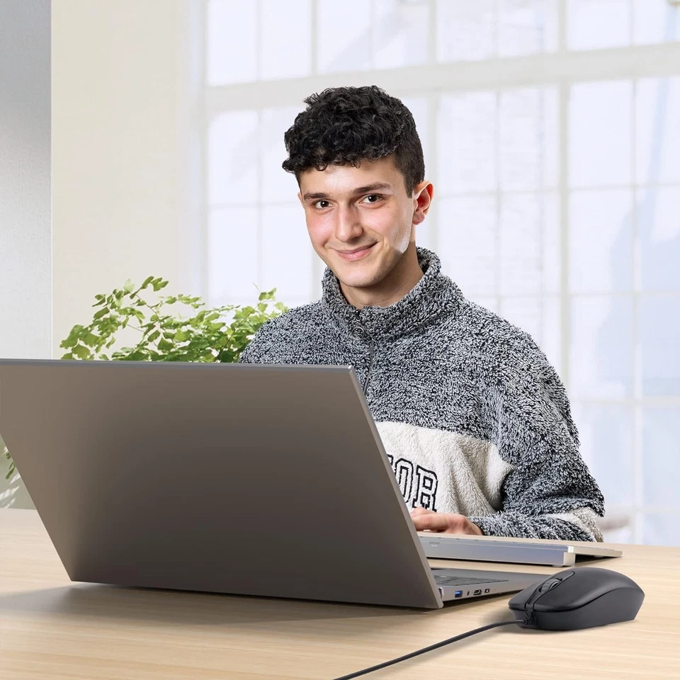 Wired Mouse USB 3.0, Optical Wired Computer Mouse with 3 Adjustable DPI - Image 2 of 4