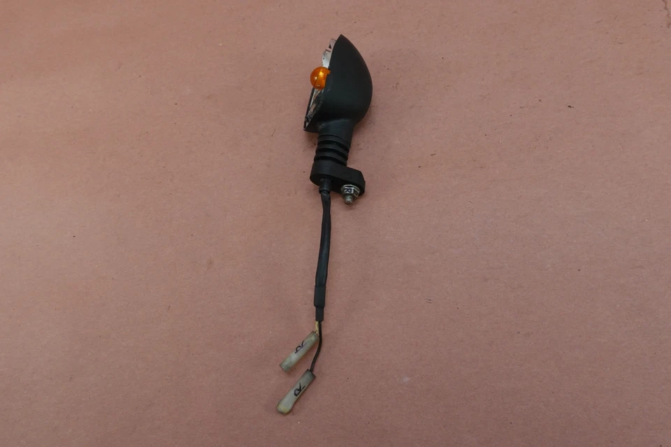 Luz intermitente intermitente trasera derecha Triumph Daytona 675 2006-2008 Foto 3 de 4