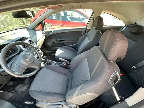 Opel Corsa d 1.0 EcoFlex 2009 - Bild 8 von 10