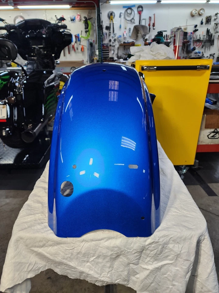 Harley-Davidson Street Glide 2018 guardabarros trasero eléctrico azul Foto 4 de 4