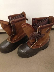 red ball insulated boots