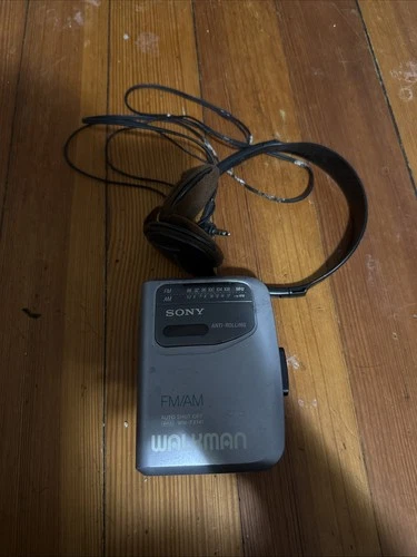 Walkman Vintage Cassette Tape Recorder Player with Am FM Radio