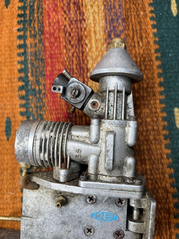 Motor fueraborda K&B 3,5 Nitro 2 tiempos brillante R/C barco marino sin probar Foto 2 de 4