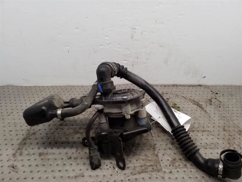 Bomba de inyección de aire 3,6 L compatible con 13-14 ATS 729102 Foto 3 de 4