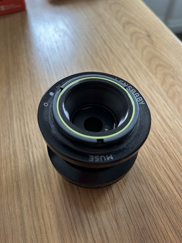 Lensbaby Muse - Canon EF - Picture 2 of 3
