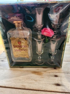 Vintage EMPTY BOTTL Amaretto di Saronno Bottle And Four Glasses Set 