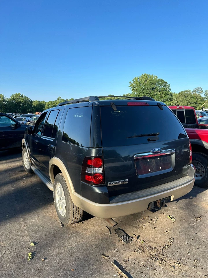 Motor de arranque usado serve: 2010 Ford Explorer exc. Sport Trac 6-245 4.0L de 10/0 - Imagem 3 de 4