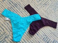  2 Hanky Panky Signature Lace Original Rise Thongs One Size
