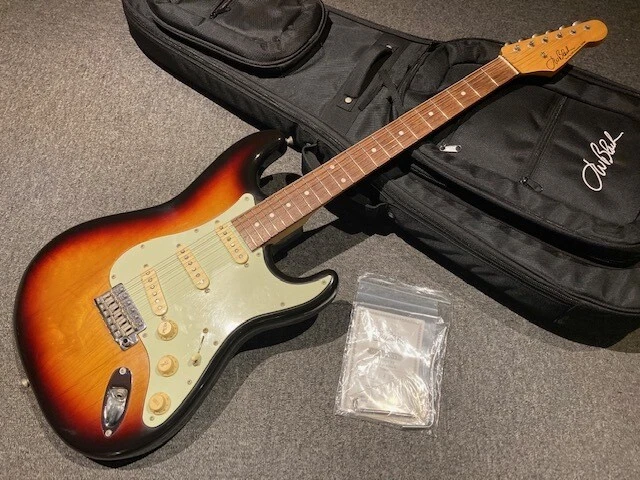 J.W.Black Guitars JWB-S (j.w.ブラック ストラト)