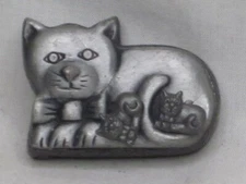 small vintage Torino mini trinket box kitten earrings cat brooch pin kitty set