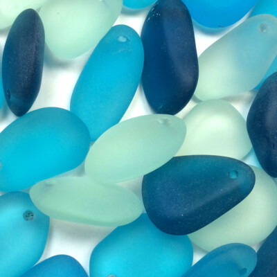Aqua Green Teal Mixed Freeform Pebble Beach Sea Glass Frosted Pendants Q6