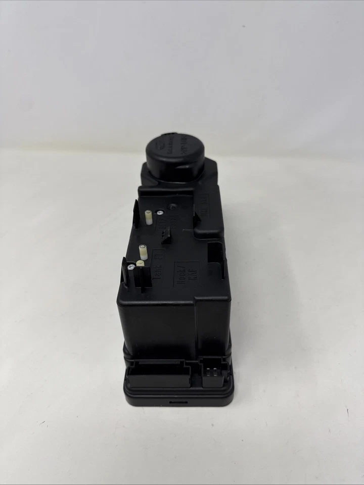 97-04 Mercedes SLK 04-08 Crossfire Central Door Lock Vacuum Pump 1708000848 - Image 3 of 4