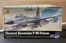 MPC General Dynamic F-16 Falcon Plastic Model kit 4306 1/72