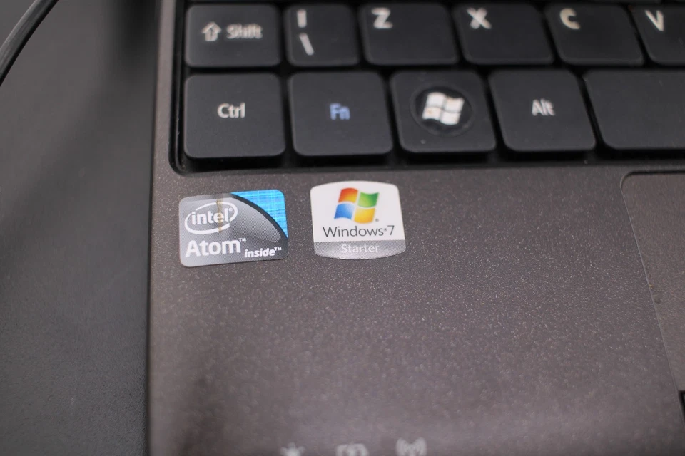 Acer Aspire One D257 Notebook 10.1" Intel Atom Windows 7 1GB Memory 250GB HDD - Image 3 of 4