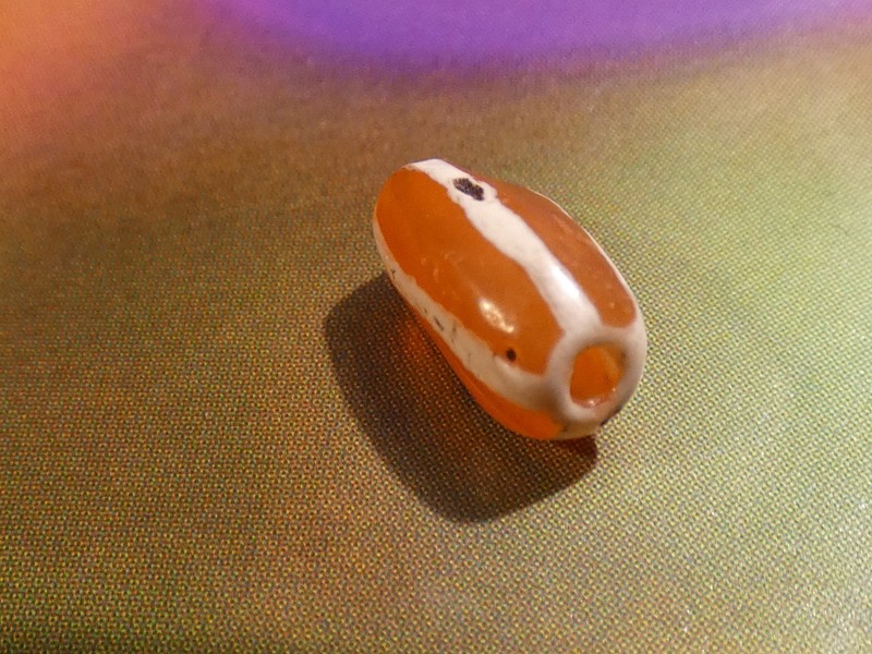 ANCIENT PYU KUSHAN LINE DECORATED 5 SIDED  5 ZONE PRISM BEAD 8.9-4.7 MM