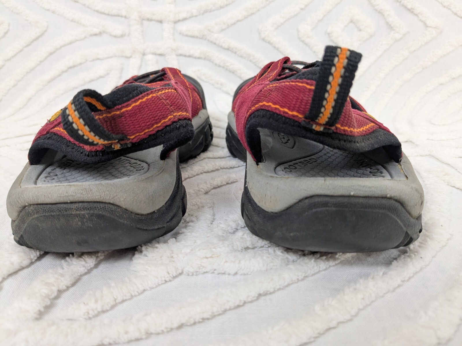 Scarpe sandali da donna Keen escursionismo Newport H2 acqua taglia US 7 rosso scuro e grigio