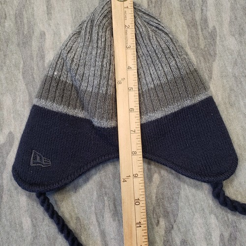 Seattle Mariners Beanie Adult One Size Fits All Gray Ear Flaps Pom Pom New Era - Picture 12 of 13